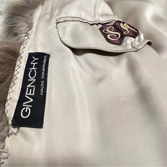 Rare GIVENCHY Coyote FUR COAT - Picture 7 of 10